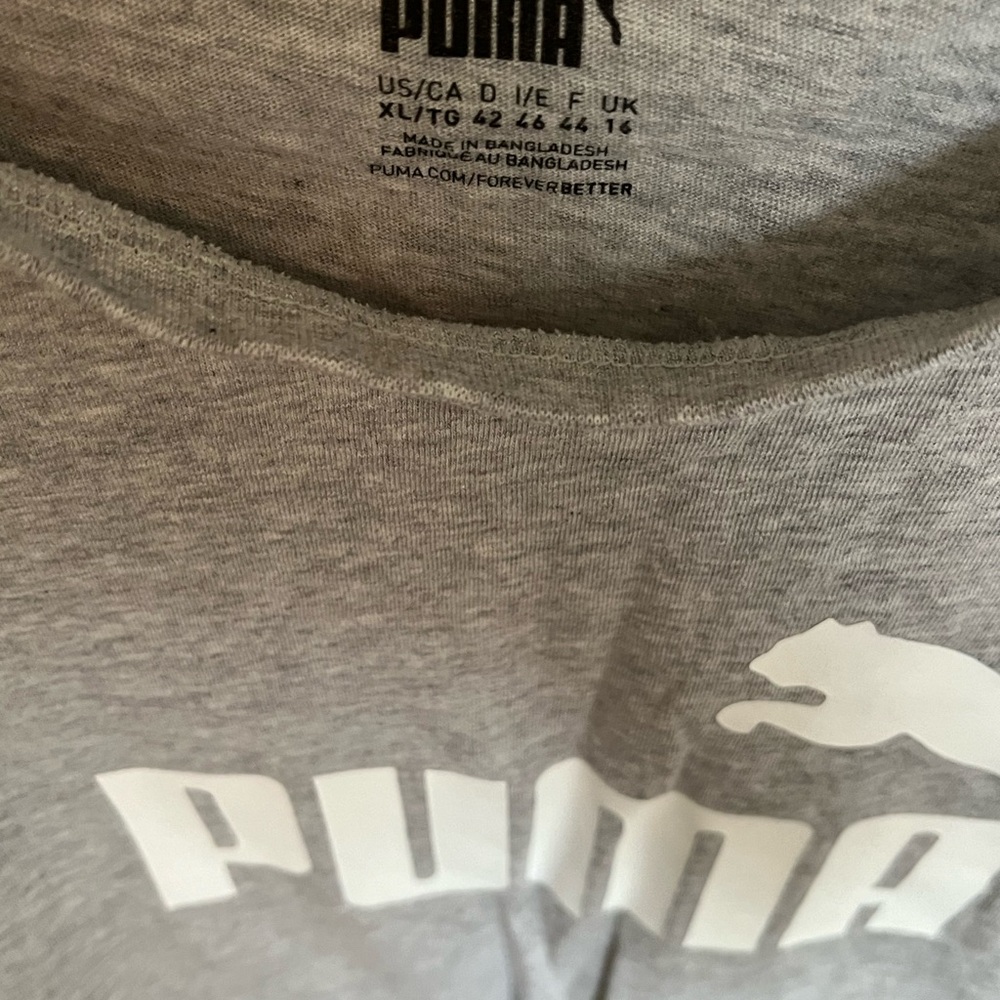 Gray extra large puma crop shirt